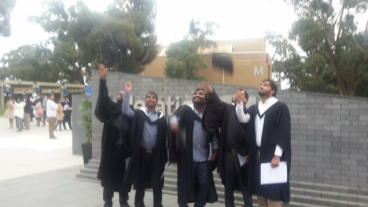 Great to see so many at graduations and loved catching up with some international grads who I have supported. Warming to see so many successful grads and the FedUni reputation grow internationally. @FedUni_FoST <a href="/FedUni_Global/">FedUni Global</a> <a href="/FedUniAustralia/">Federation University</a> #feduni #graduations #studentsuccess