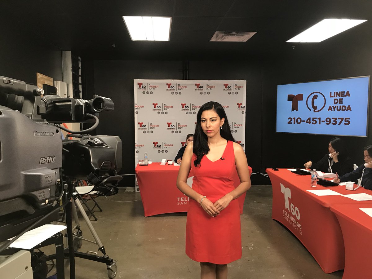 AstridT60's tweet photo. Tenemos Línea de Ayuda en @Noticias60! Sabes cómo identificar y qué hacer si alguien tiene un derrame cerebral? Llámanos para que expertos le respondan sus dudas sobre esta condición mortal. #tvhost #tvanchor #tvreporter #vjlife #telemundo #satx #health #salud #stroke #derrames https://t.co/rU62nmjOde