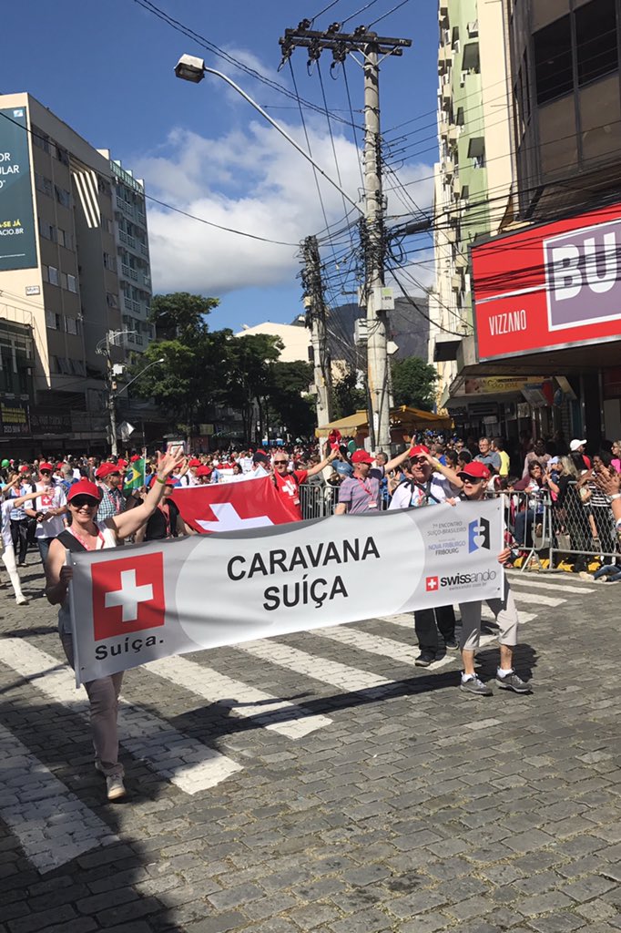 ParlCH's tweet photo. Dominique de Buman @DdeBuman participe à la cérémonie et au défilé marquant le 200e anniversaire de la création de Nova Friburgo dans l'Etat de Rio de Janeiro @ParlCH 🇨🇭🇧🇷 https://t.co/v1EPKC4TCe