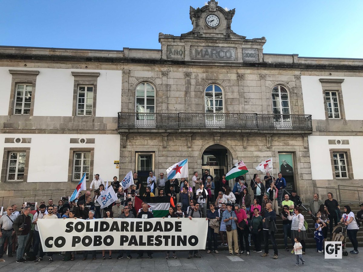 GZ_Foto's tweet photo. Esta tarde concentrámonos da man de @mardelumes e @BDSGaliza en #Vigo contra a enésima agresión xenocida de Israel contra o pobo palestino. #PalestinaVencerá! https://t.co/N3OAExSP9n