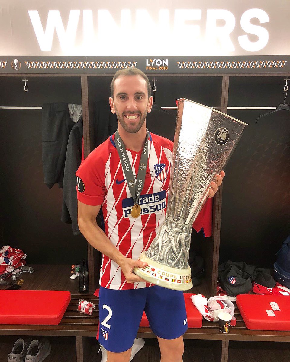 diegogodin's tweet photo. CAMPEONES!!!!🥇🏆 https://t.co/edxdOYskVH