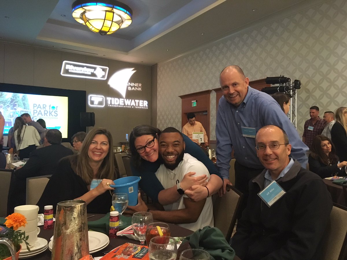 MillerNashLLP's tweet photo. Yesterday, we joined Clark County community leaders, professionals, and advocates for Parks Foundation of Clark County's annual luncheon. We had a great time celebrating the Foundation's good works for SWWA parks, trails, and recreational programs! #UnplugPlayExplore https://t.co/zw32ZHHtw4