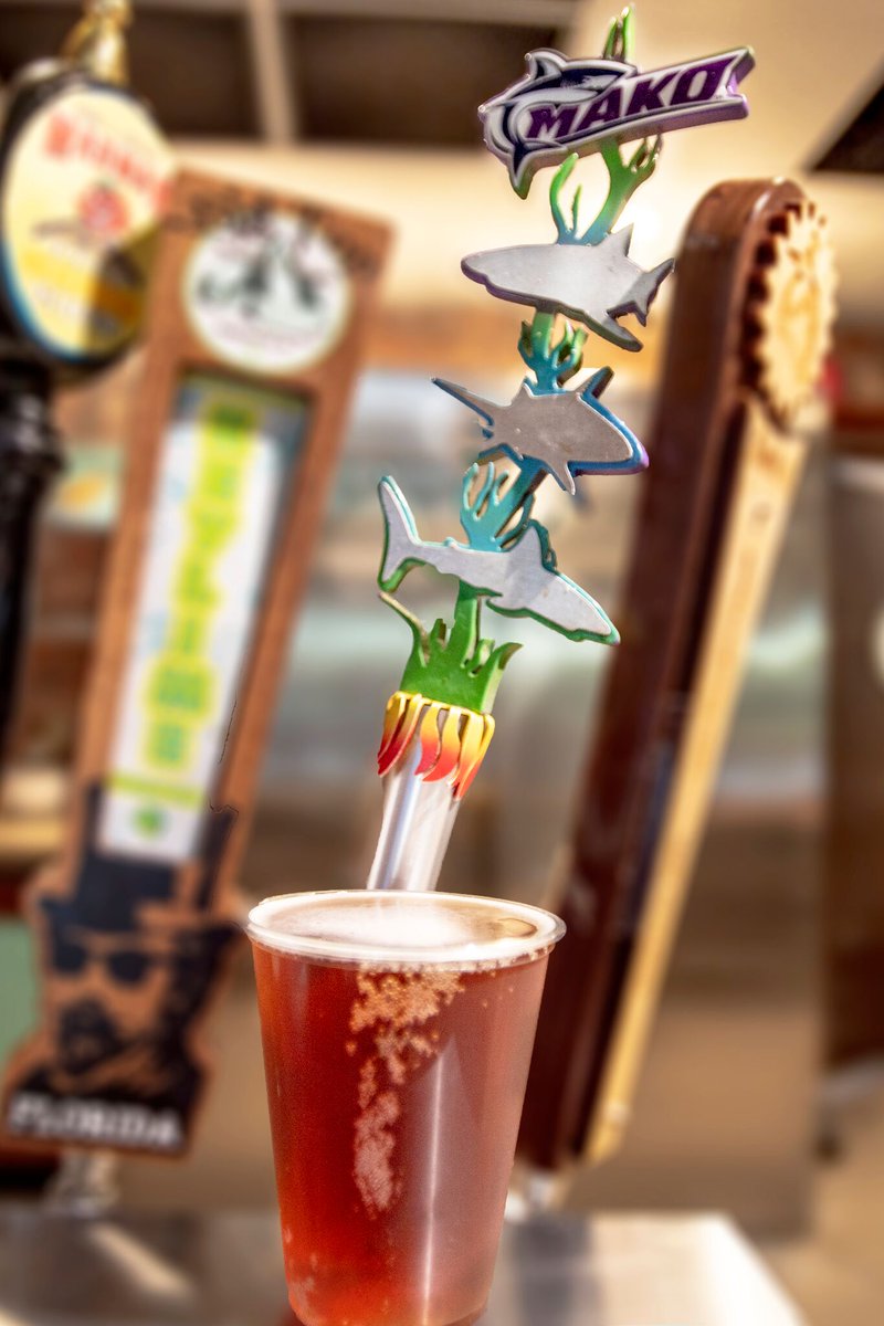 ThemeParkReview's tweet image. LIKE or RT if the words FREE BEER is something that gets you excited! @SeaWorld #Orlando will be offering two free beers per visit May 18 - 
Sept 2 2018! Visit Mama’s Pretzel Kitchen to get your #FreeBeer! How AWESOME is that???