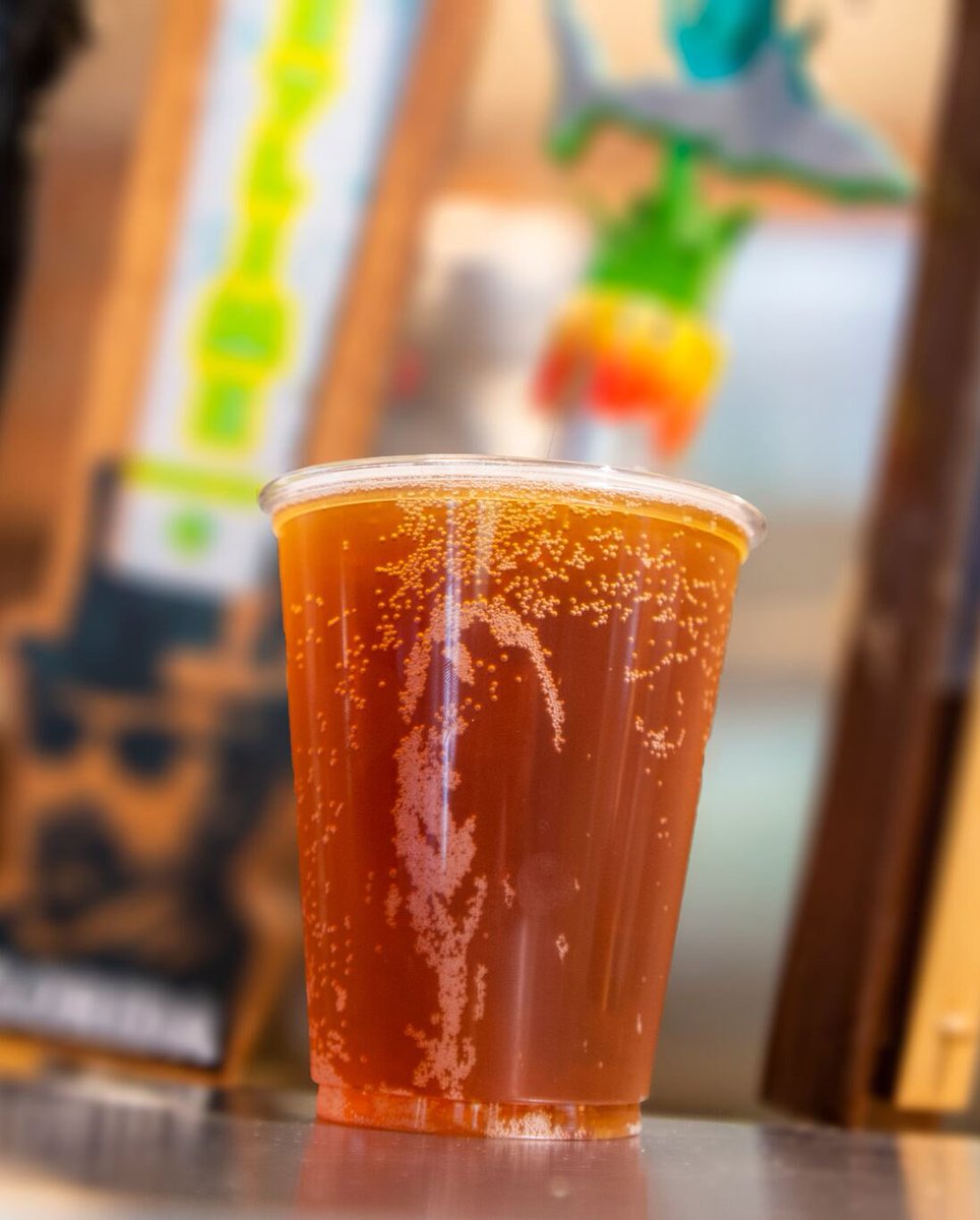 ThemeParkReview's tweet image. LIKE or RT if the words FREE BEER is something that gets you excited! @SeaWorld #Orlando will be offering two free beers per visit May 18 - 
Sept 2 2018! Visit Mama’s Pretzel Kitchen to get your #FreeBeer! How AWESOME is that???