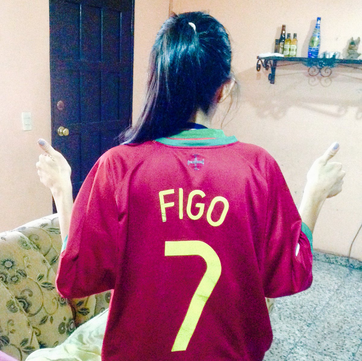 Nidia_yn's tweet photo. @clarohonduras @clarohonduras Figo 🙊❤️🙈 #AficionadoLeyenda https://t.co/pSJ8XWaJQK