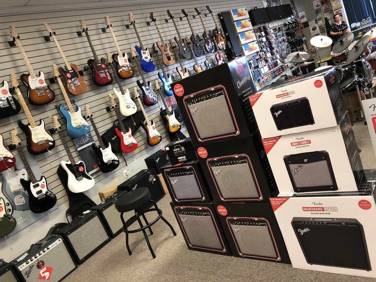 amherstislandfm's tweet photo. Wow! @ardensmusic just donated a black @Fender Stratocaster for us to put on the auction block during our week-long fundraiser starting this Saturday! Sticker price is $829 and some lucky listener is going to be taking this beauty home! #GreatLocalBusiness #MusicStoreRocks #ygk https://t.co/OBGzY9kBve
