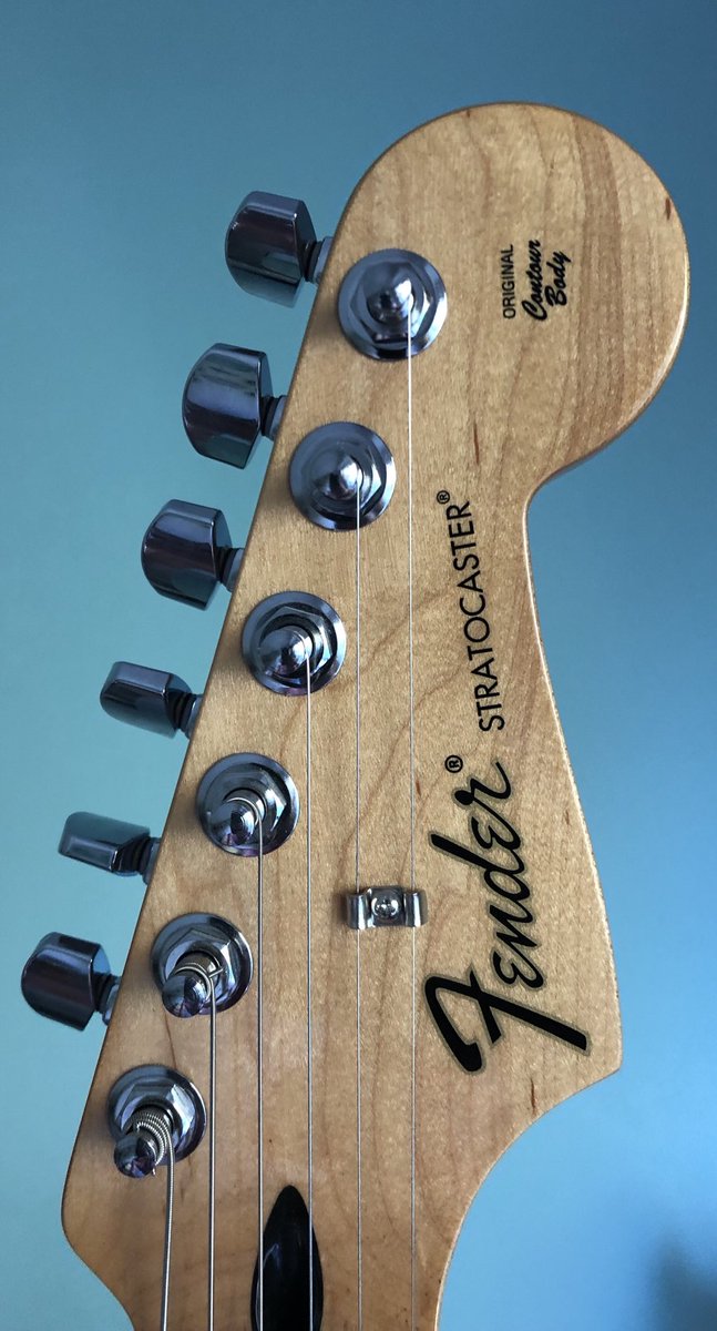 amherstislandfm's tweet photo. Wow! @ardensmusic just donated a black @Fender Stratocaster for us to put on the auction block during our week-long fundraiser starting this Saturday! Sticker price is $829 and some lucky listener is going to be taking this beauty home! #GreatLocalBusiness #MusicStoreRocks #ygk https://t.co/OBGzY9kBve