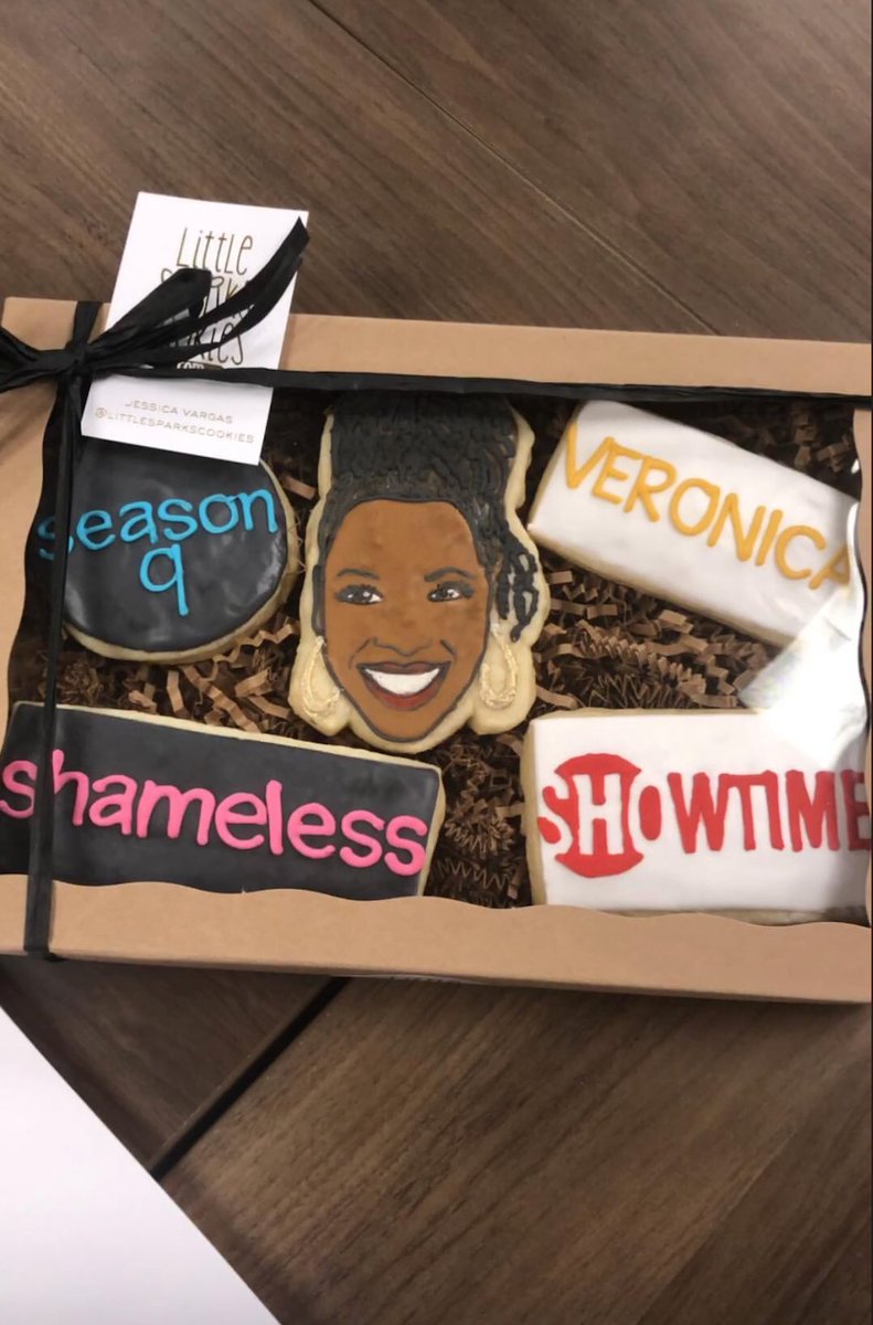 SHO_Shameless's tweet photo. Nothing better than the fam back together. ❤️🎞 #Shameless #Showtime 

(📸: @shanolahampton &amp; @stevehowey) https://t.co/kGCtjIofJV