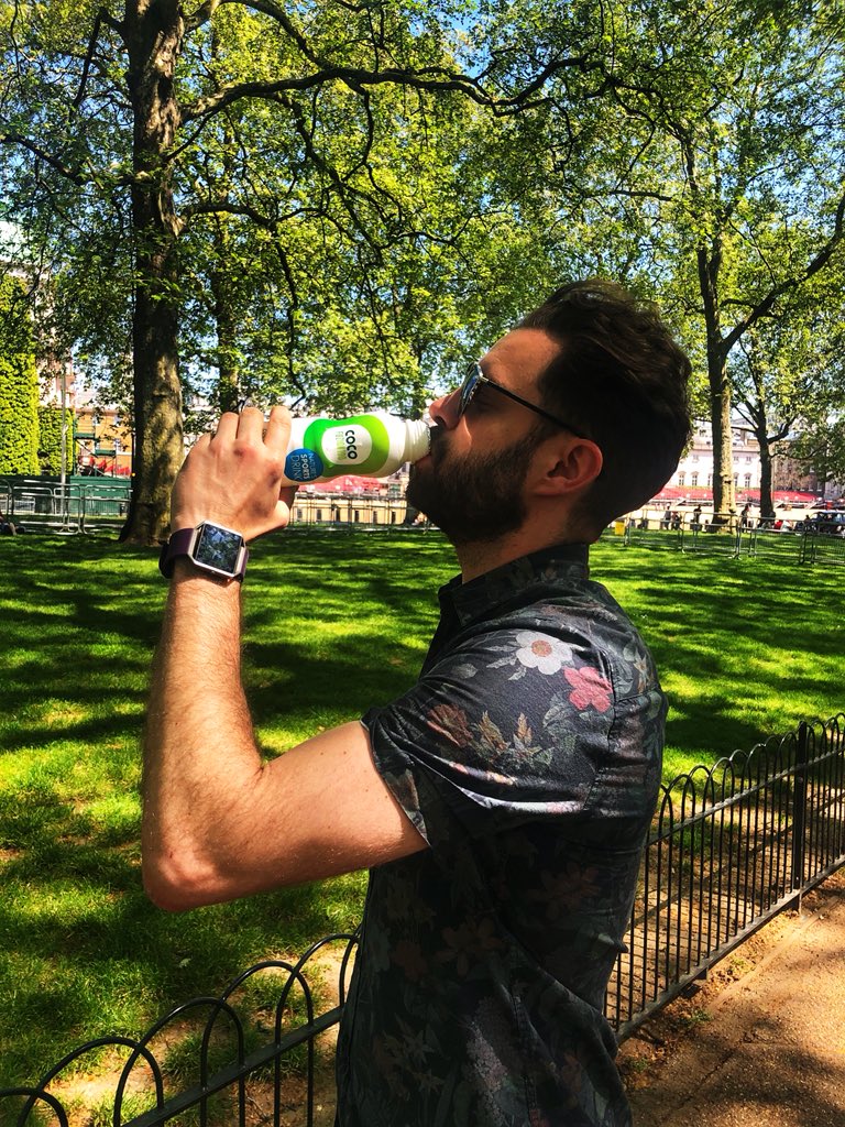 smashingaces's tweet photo. From hot days in #London, to hot nights on a @touchtennis court, to relaxing #yoga sessions - always have your @fuzion100uk hydrating you and your @FitbitUK tracking -#cocofuzion #fitbit #sportsman #touchtennis #fitdad #fit #fitness https://t.co/owJyPEVC5G