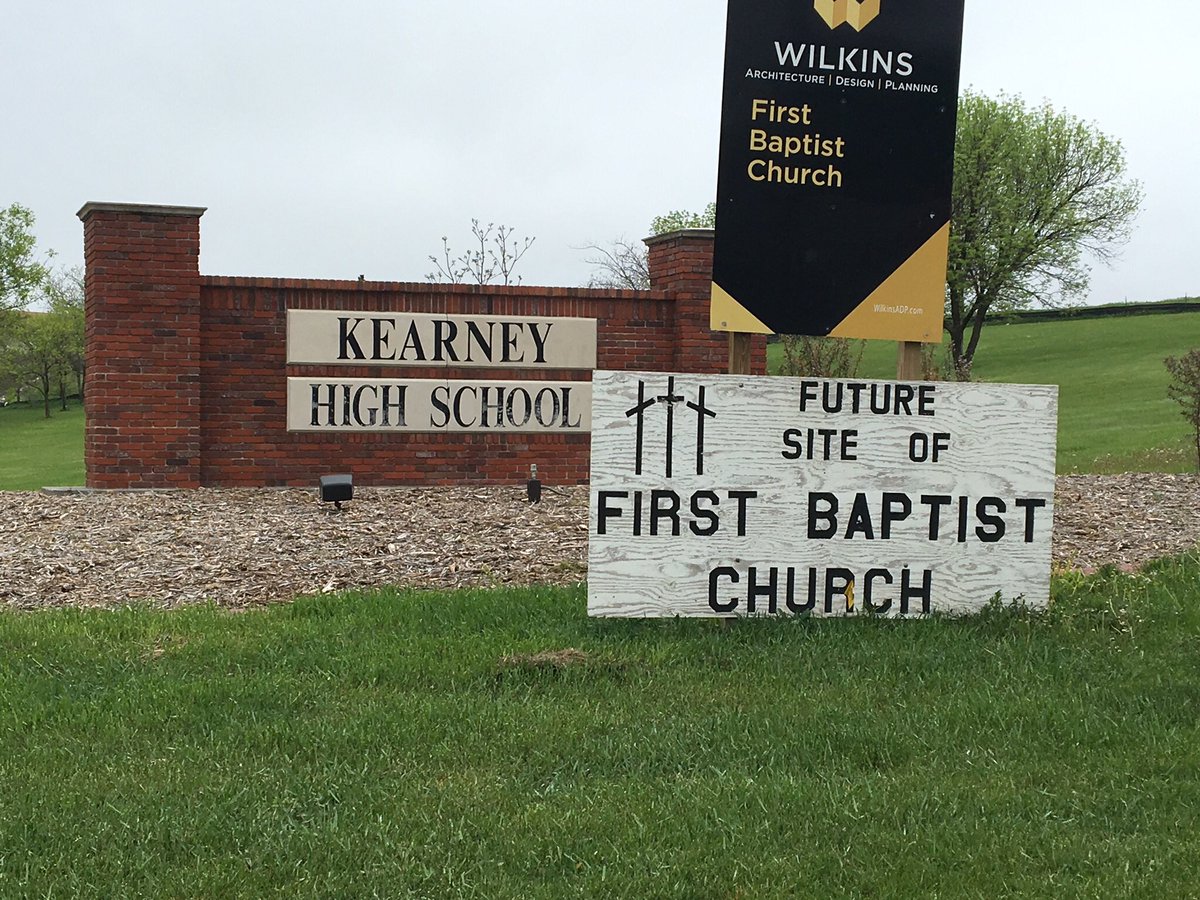 KearneyFB's tweet photo. Will be cool to take “future” off the sign someday #OldKHS  #NewKFB https://t.co/d4s4SEGDJW