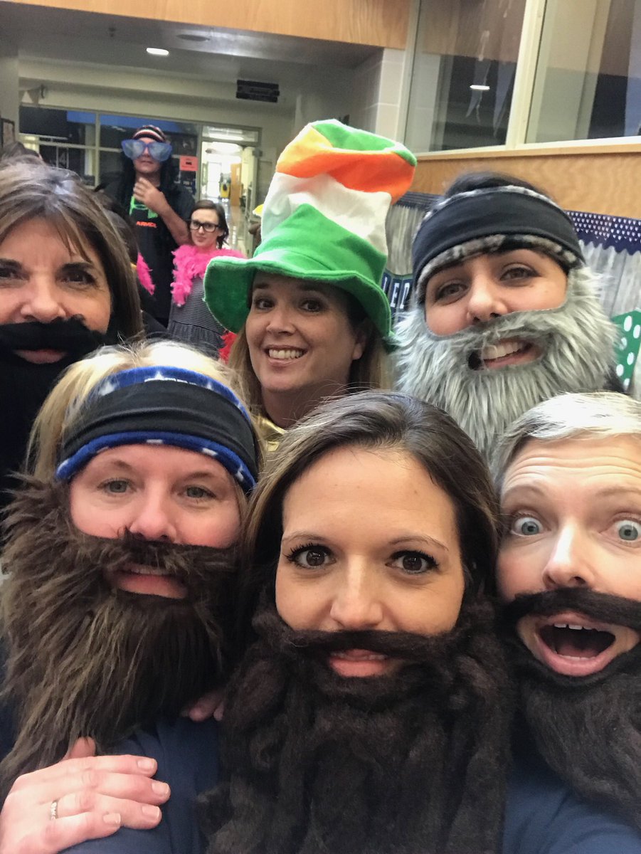 Brae_Williams's tweet image. Teacher end of the year video taping today! #thegreatestshow #beardedladies #bledsoe #teampic