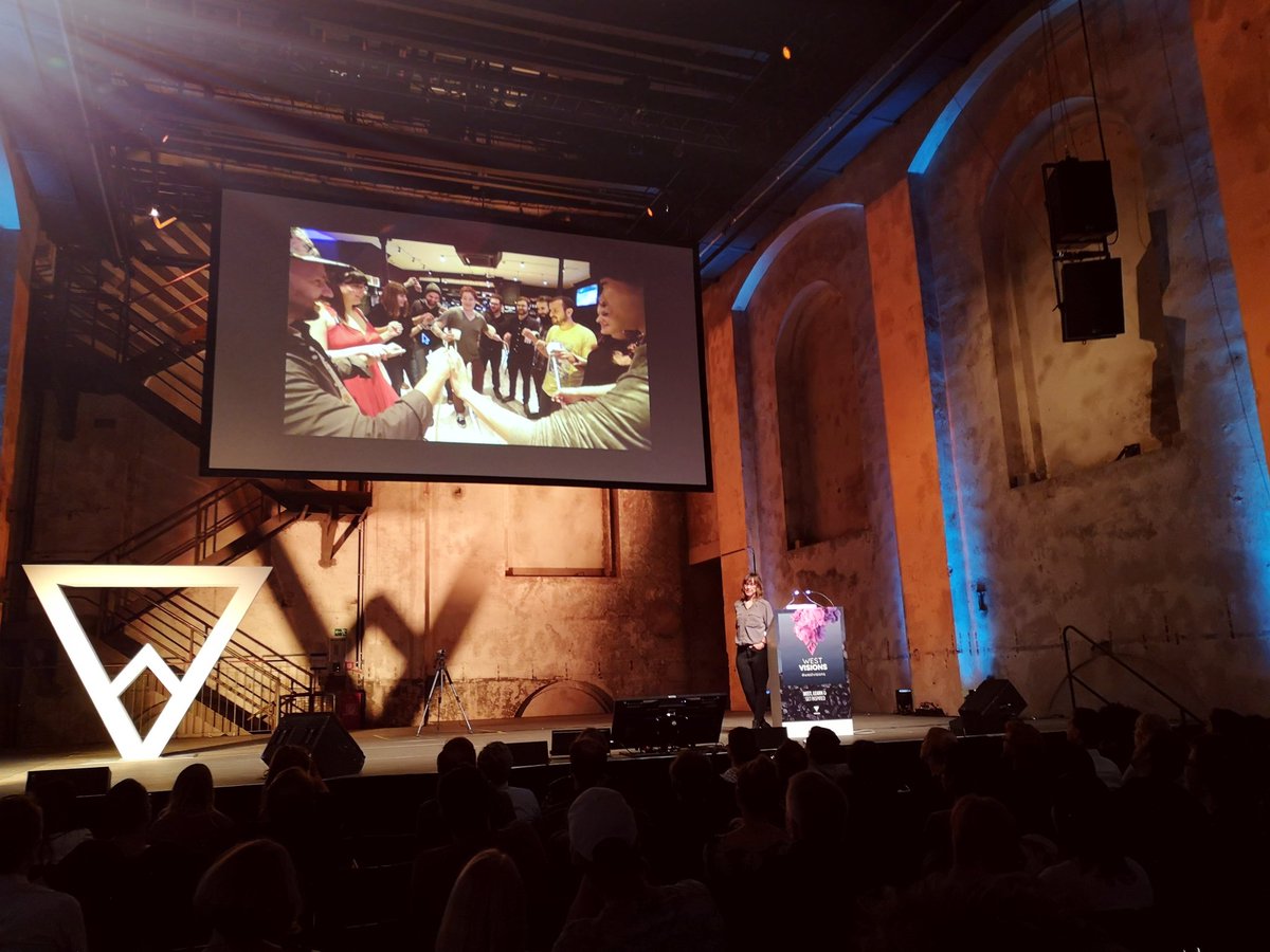 scharnetzki13's tweet photo. Thanks @phoenixperry for showing new ways of #interactions @WestVisions #westvisions Hey check also this artist @IamDetour303 for #interactivemural and #soundart https://t.co/AYJQH7zqpO