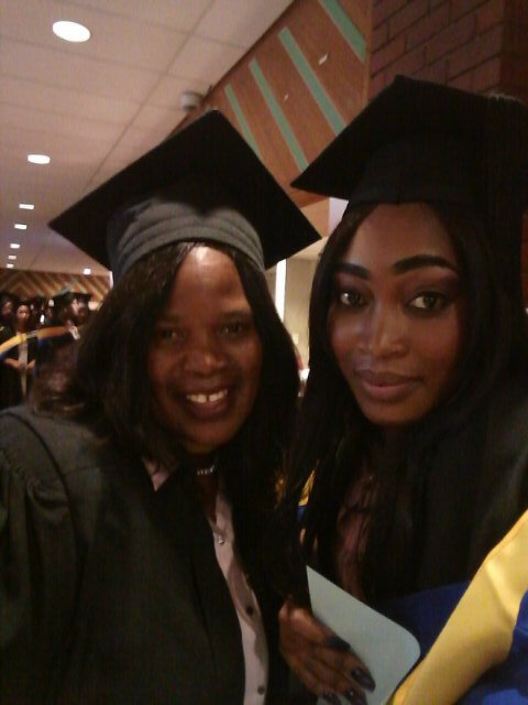joyBongie's tweet photo. Degreed @Univenofficial #univengraduation #Univengrad18 #UnivenGrad #Graduation2018 https://t.co/onskBdK8Y9