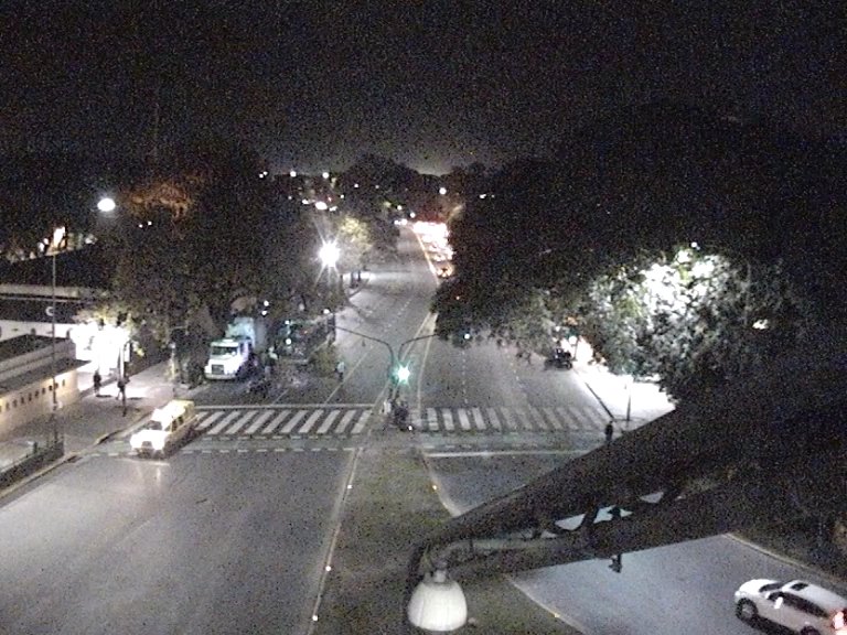 bagliettoc's tweet photo. Dorrego y Libertador - Cerrada Dorrego entre Figueroa Alcorta y Libertador sentido Santa Fe , por incidente vial.
Via @batransito https://t.co/bafgk5ZtVP