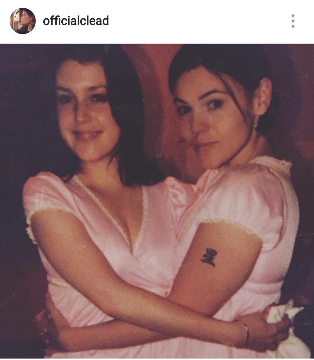 Esse tiro foi grande Happy Birthday Melanie Lynskey  