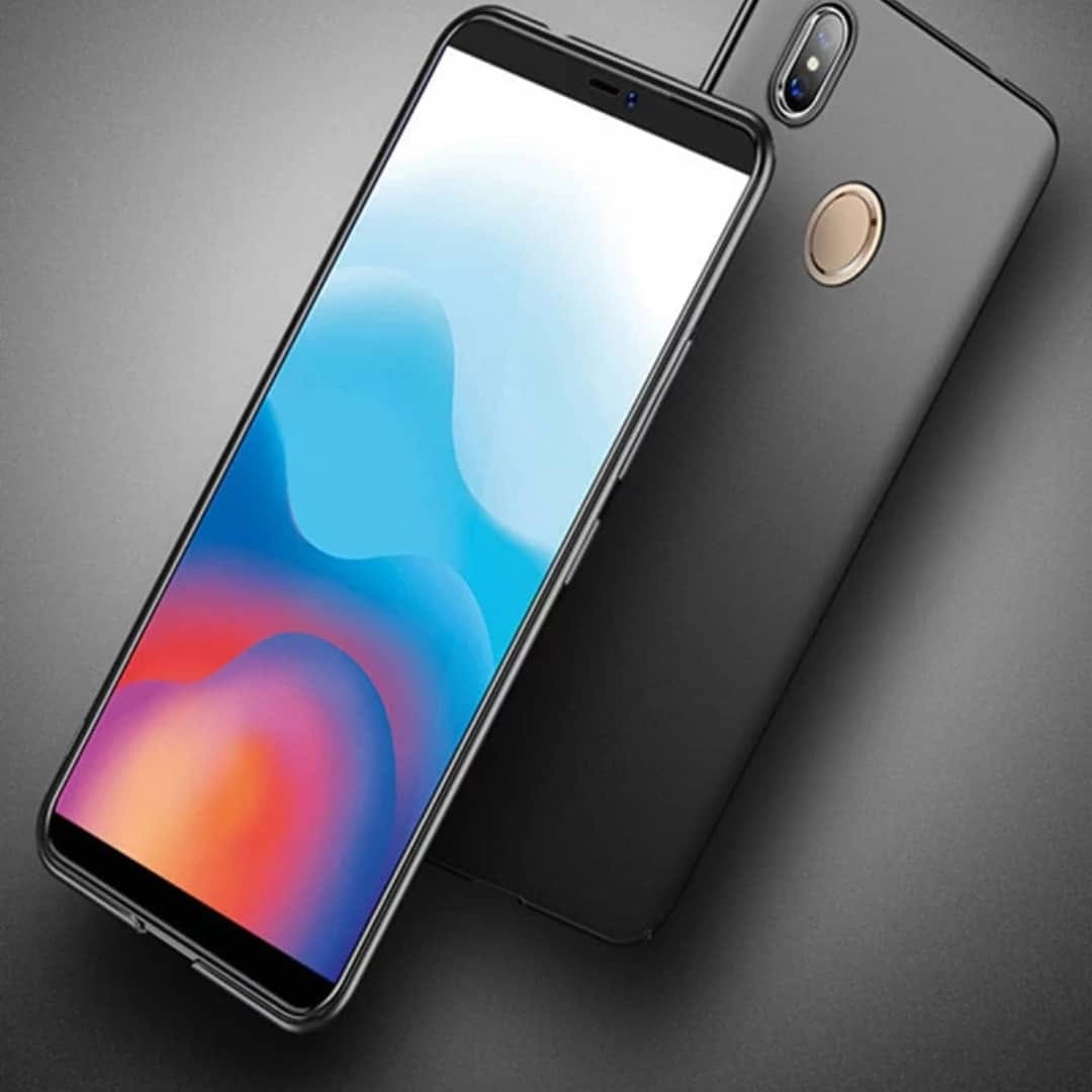 VekkVlog's tweet image. #vekkvlog #xiaomimi7 #mi7 #xiaomi #xiaomiphotograph #xiaomiclick #xiaomiglobal #flagship #utentixiaomi #xiaomimi #miui #miui9 #xiaomiitalia #xiaomimilano #xiaomicase #aliexpress #italiexpress #cover #case #mi7case #mi7cover #xiaomicover