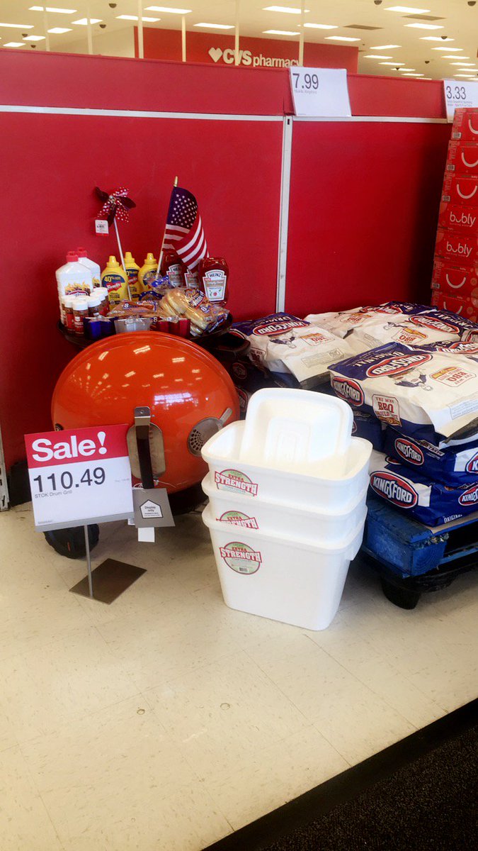#T2490 #hillsidehappenings #memorialdayready #bringonthecookouts <a href="/perez_patrick/">Patrick Perez</a> <a href="/SusanTarget/">Susan Youngquist</a> @cindyniehoff <a href="/LDJones817/">Lindsey Jones</a>