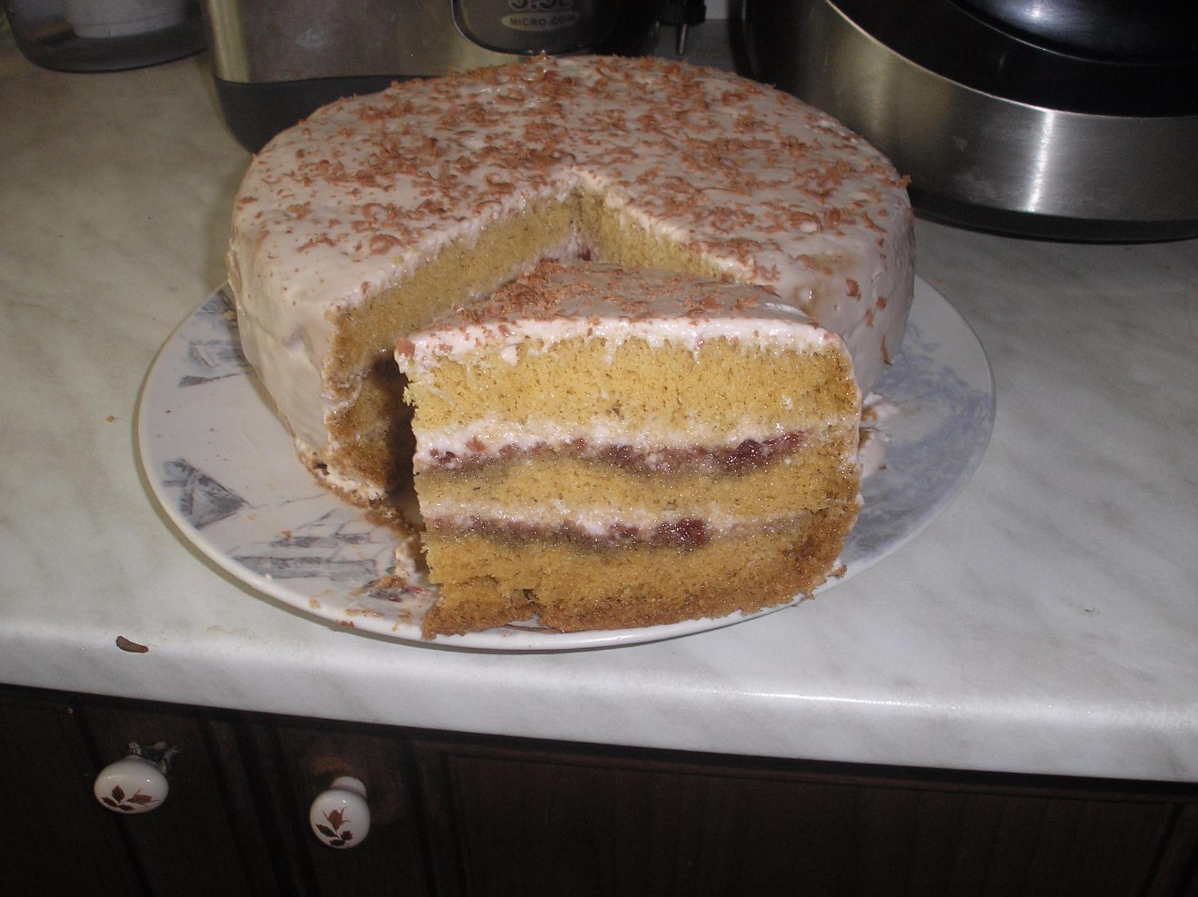 Торт в мультиварке рецепт с фото. Пирог с вареньем на сметане в мультиварке.