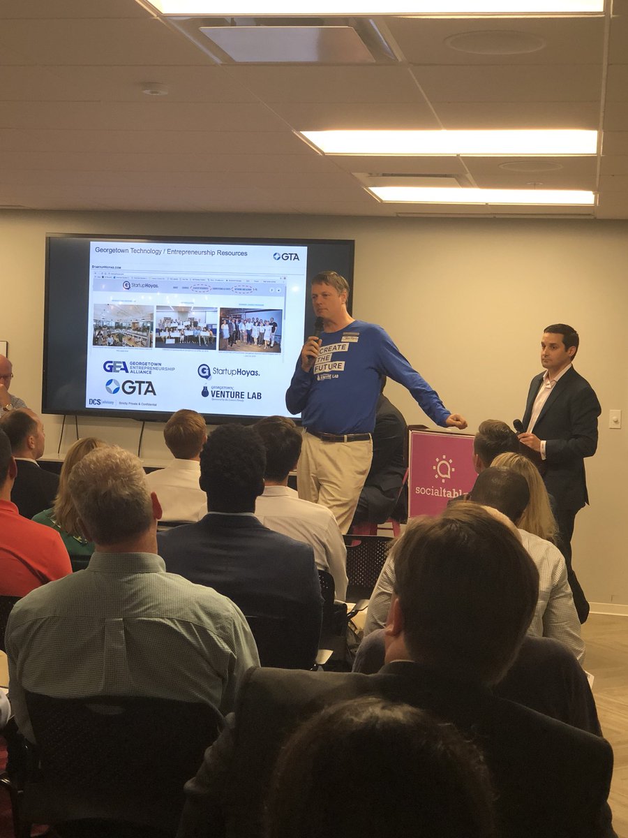 centsmonday's tweet photo. .@StartupHoyas representing entrepreneurship @Georgetown during the Tech Alliance DC event! https://t.co/4Zr496vwOK