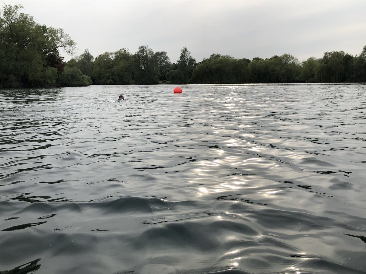 SwimLabUK's tweet photo. Another great evening turning mere mortals into #swimgods @sheppertonswim , in time for #blenheimpalacetri #Tokyo2020 or #noreasonatall #triathlon #openwaterswimming https://t.co/YpKOxM0vgy