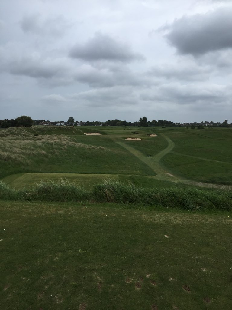 scuds78's tweet photo. Played @LittlestoneGC today ! What a beautiful course even if it was a weee bit windy at times #toughcourse #17th #par3 #linksatitsbest https://t.co/jeZMxeeQ57