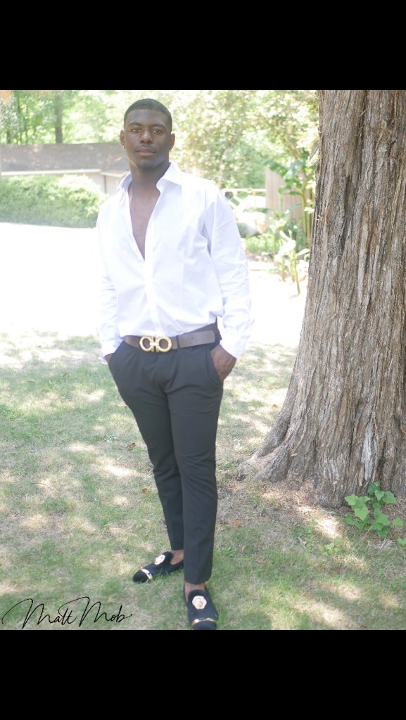 DinerooYTS's tweet image. #Classof2018 📯📜