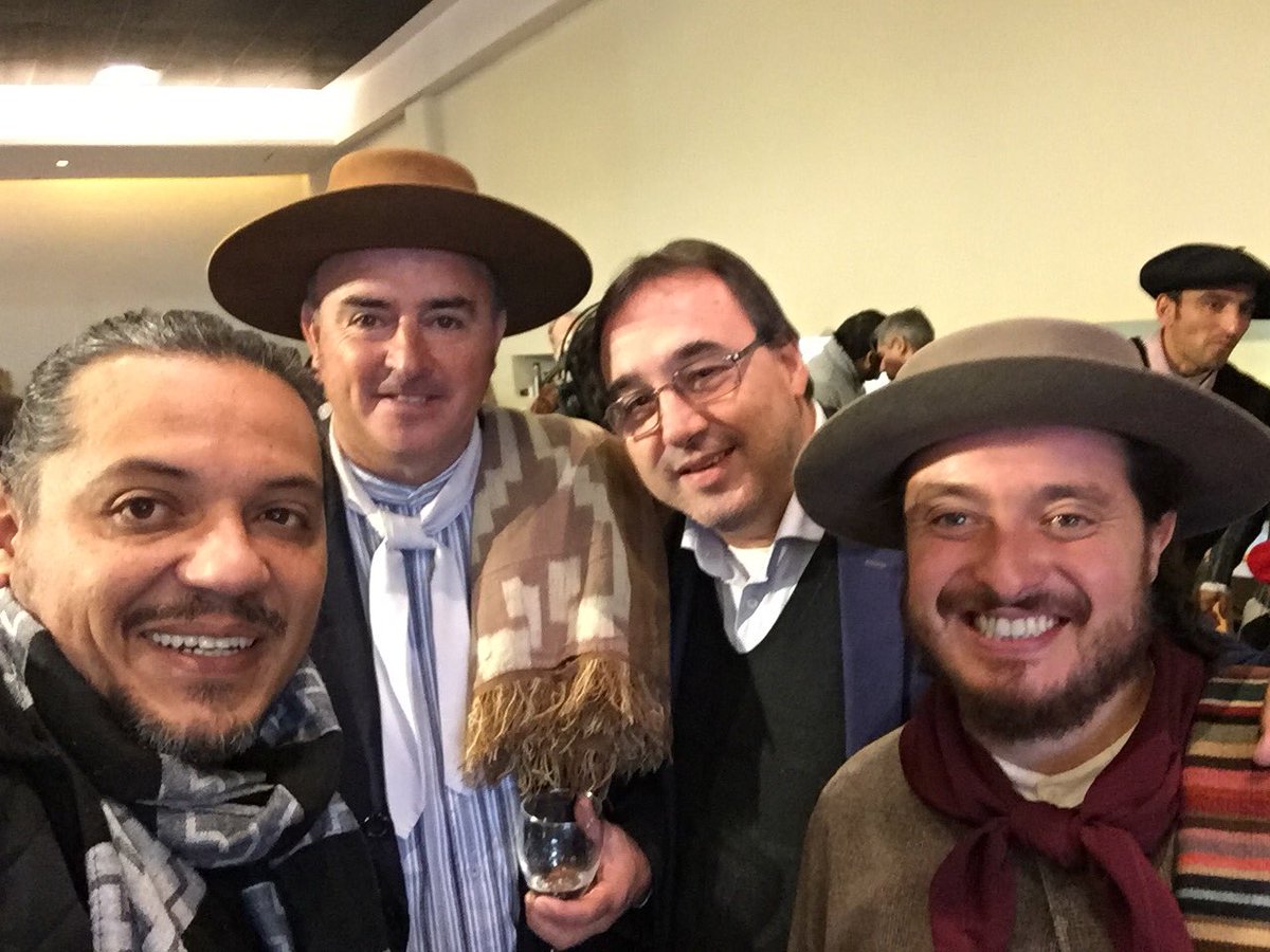 IndioLucioRojas's tweet photo. Hermoso mediodía en Jesús María.  Emocionado de volver al anfiteatro . Gracias , gracias!!!!!!! https://t.co/TZ3ThC7JZK