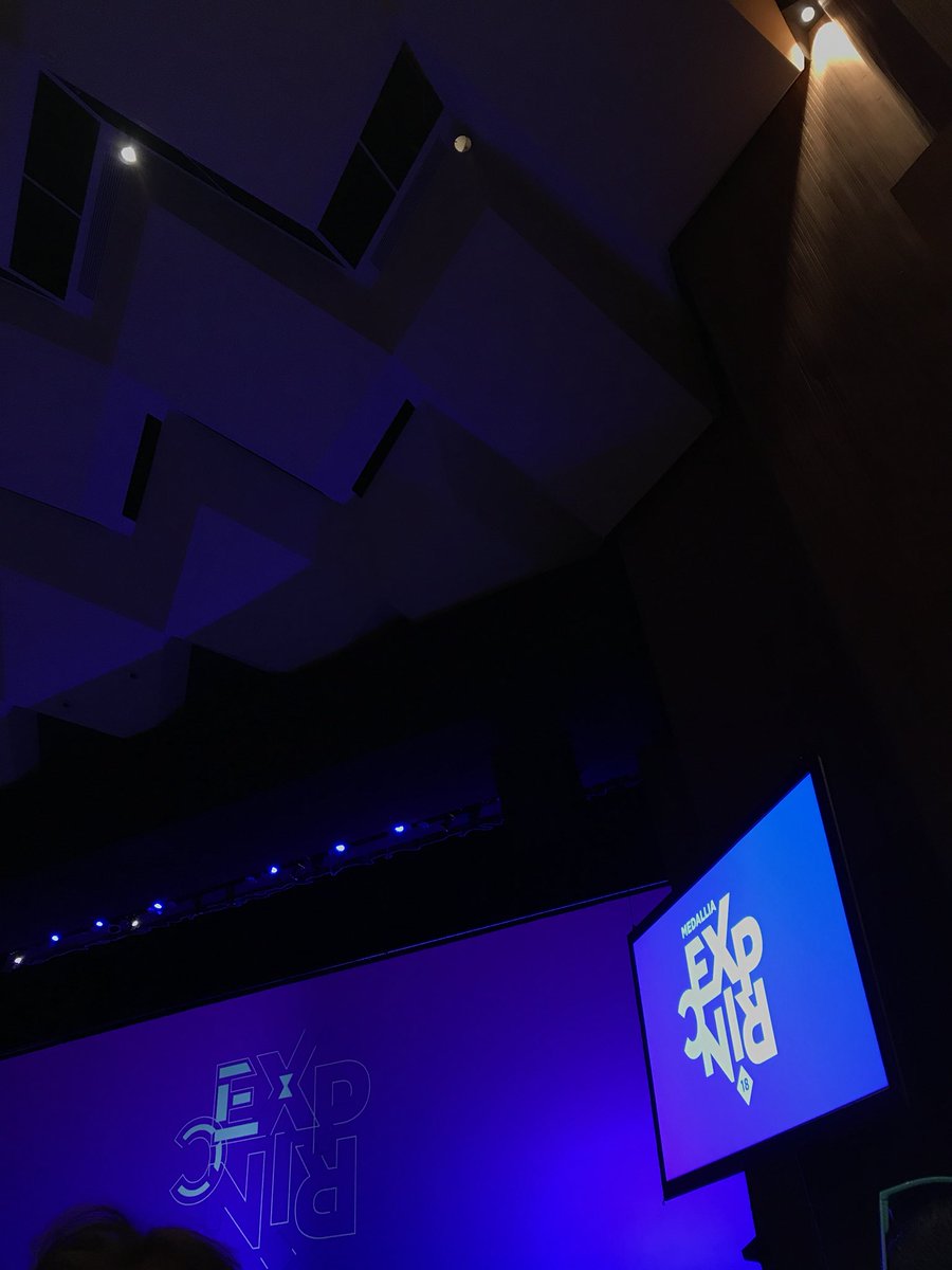 JustinManduke's tweet image. Excited to see @rachelbotsman take the stage at #EXP18Medallia