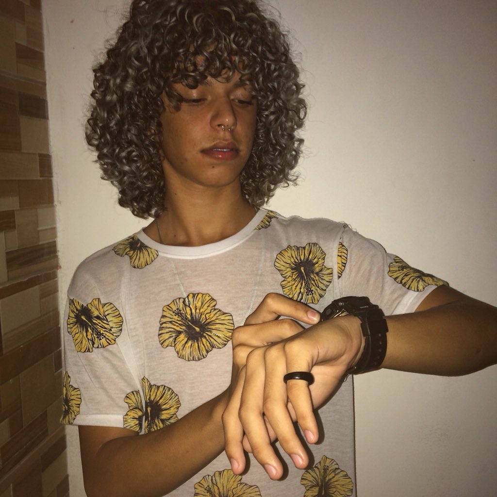 gabrielrjc's tweet image. diz que sou o que você procurava