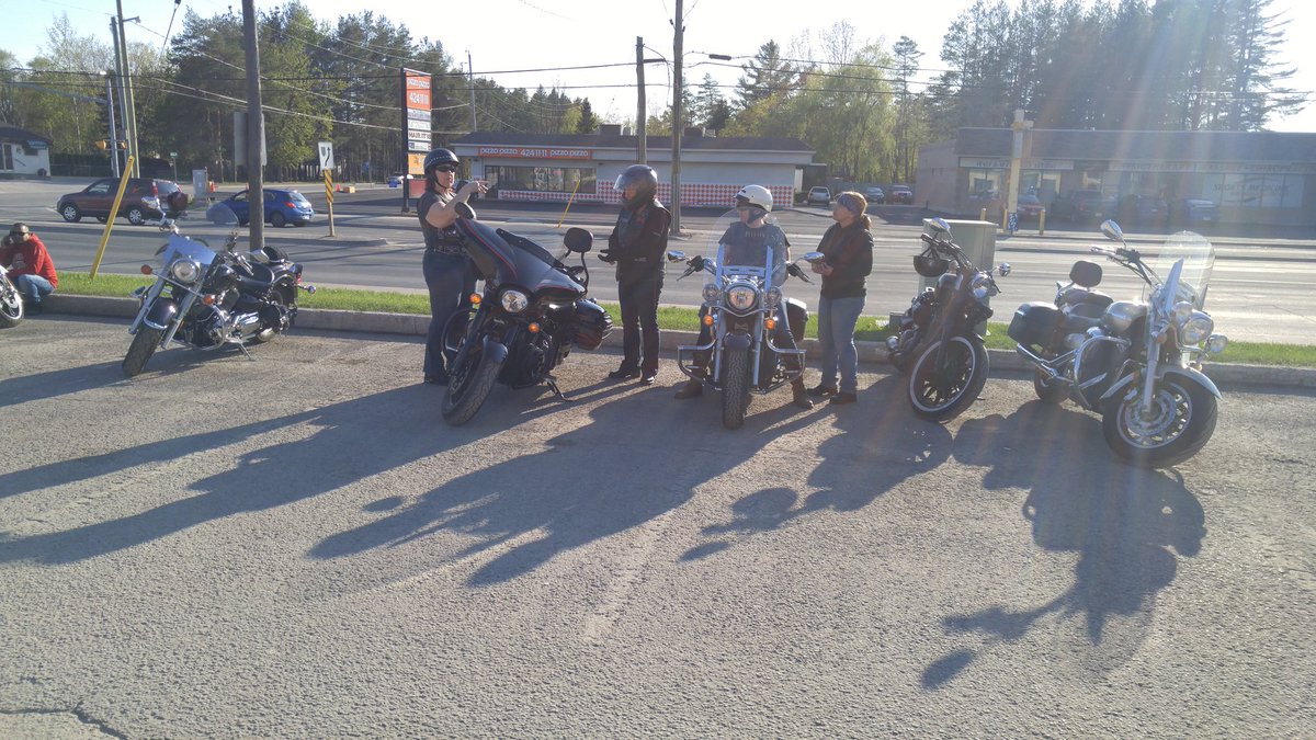 WildHeartsWC's tweet photo. Out for a ride with our friends the Rebel Maidens. ##sisterson2wheels #sistersforlife #Yamaha #WHWC #support238 #RebelMaidens #bikerchick https://t.co/WD6bu5UaHv
