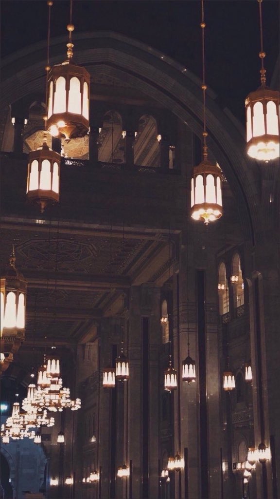Xdnos's tweet photo. مُبـارك عليّكم الشهر🌙♥️. 
 #رمضان_كريم https://t.co/EsIy5eSWbK