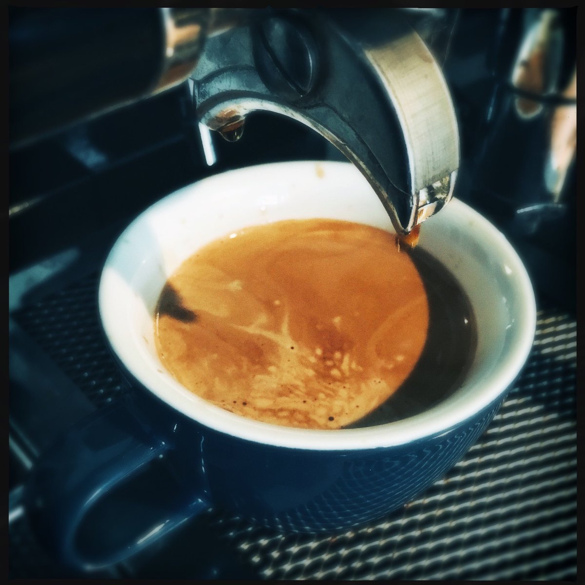 PeterPlener's tweet photo. Guten Morgen ... ich habe Ihnen Kaffee gemacht. https://t.co/QhvBqGBk9z