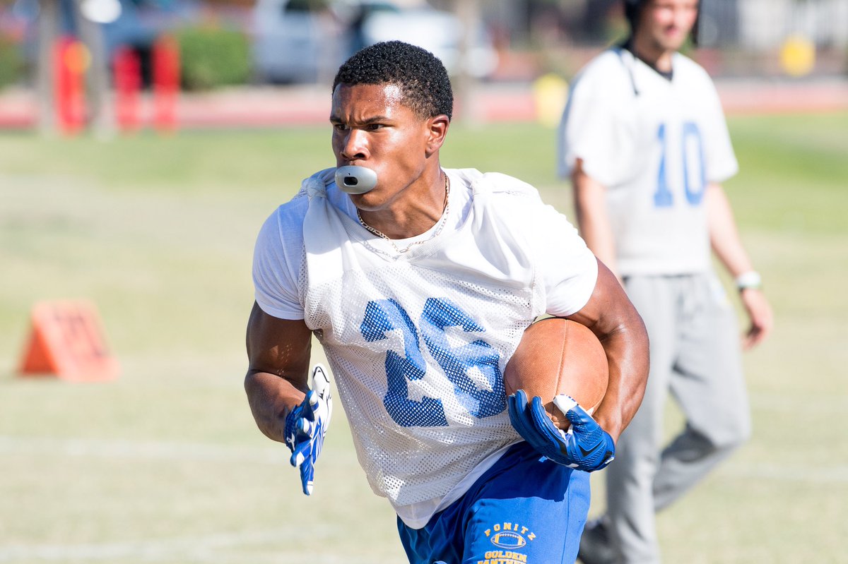 ShannonLiebroc1's tweet image. Wolves working hard for 2nd week of spring ball! @_damoncheatham @LiebrockBrayden @franco_trey #shannonliebrockphotography #wolvesfootball #springcamp2018 #makoa #ohana