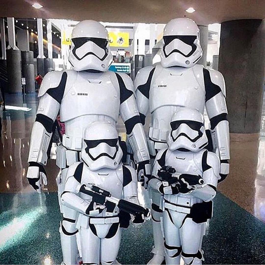 EmpireStrikeBac's tweet photo. Stormtrooper Family Goals 🙌👉Turn on post notifications ❤️#astormtrooperaday-
✅ Follow us @empirestrikeback
🚫 For credits/removal DM us
#StarWars #Jedi #Sith #Empire #Rebel #Lucasfilm #GalacticEmpire #DarkSide #RebelAlliance #TheForce #Lightsaber #Stormtrooper #R2 https://t.co/7v13OziECH