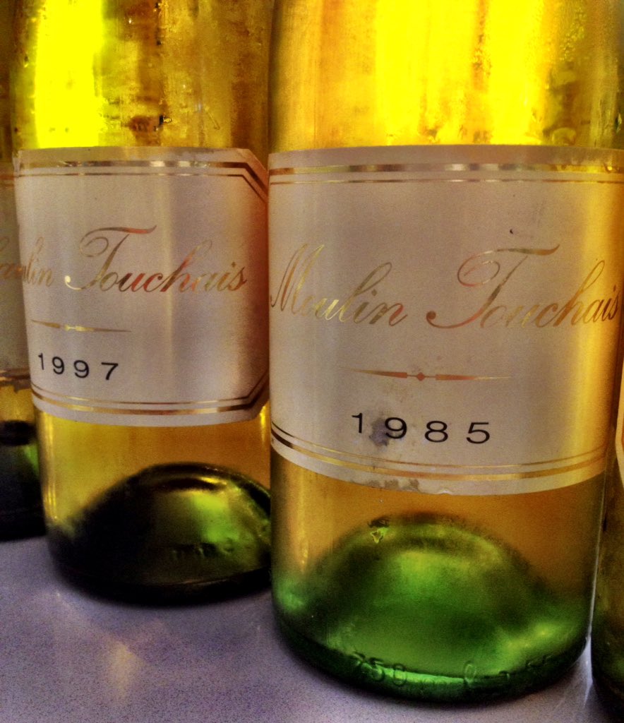 RobsonWine's tweet photo. #LoireSuperStar
Unbelievable Chenin Blanc Moulin Touchais is on it's way!
Coteaux du Layon at it's most classic and traditional expression.
Advance orders of interest for the 1997 and 1985 vintages are being accepted. https://t.co/e0znFDtD6D