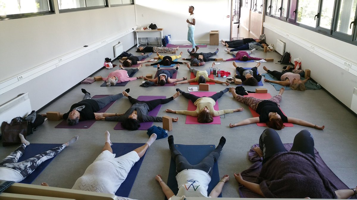 Douleuretyoga's tweet photo. Mon atelier #yogaetdouleurchronique complet
Le premier festival universitaire de yoga adapté et santé à eu lieu à Lille. Un bonheur d'avoir initié et chapeauter l'organisation de cet événement. 30 ateliers conférences.RDV en 2019 #festival #yoga #yogagirl #yogainspiration #lille https://t.co/TsWcsa6ZyS