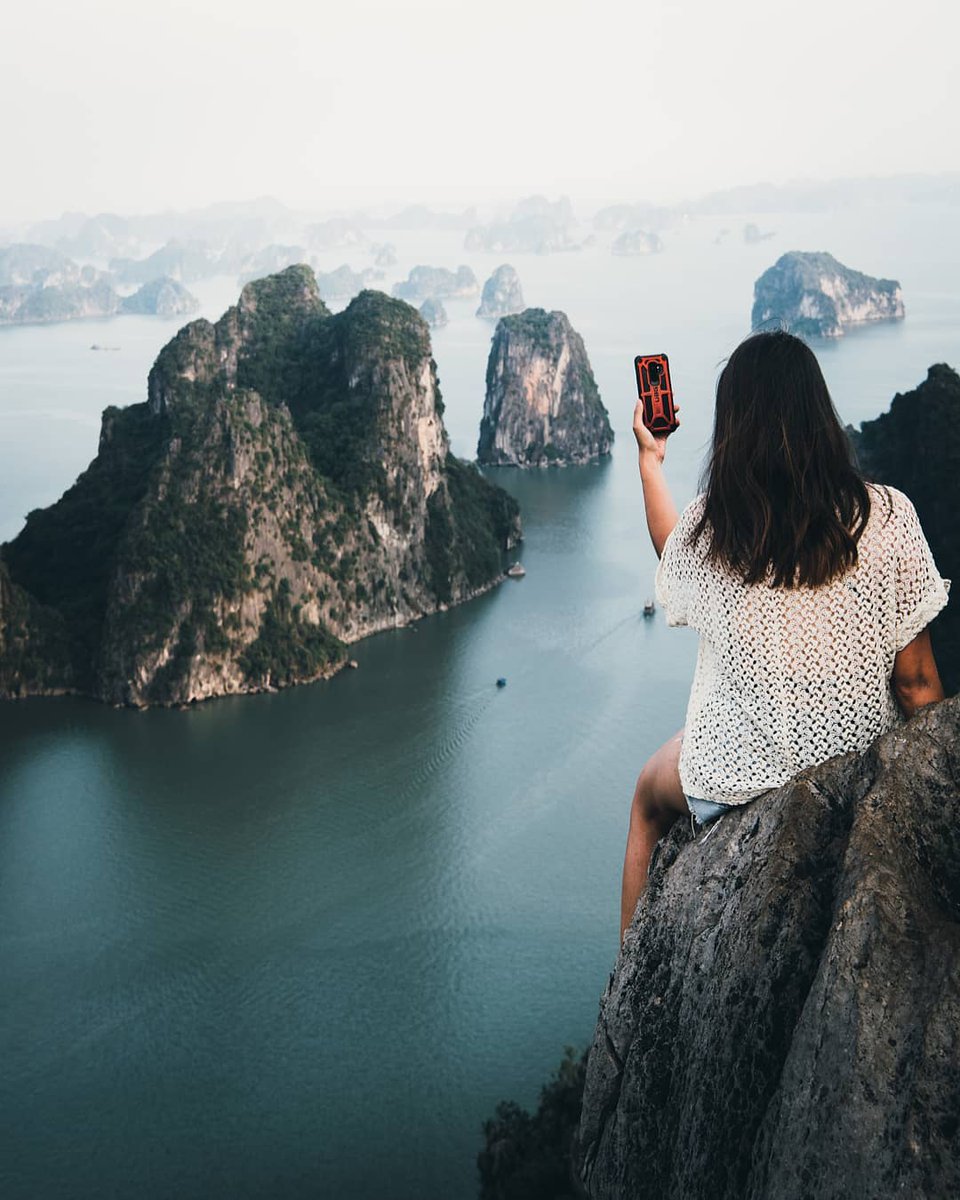 bpackingapp's tweet photo. Awesome view. Beautiful shot! 😍
📍Bai Tho Mountain. Halong Bay.
#halongbay #backpacking #traveler #vietnam #guide #app #bpackingapp #baithomountain #photo #phototravel https://t.co/2fl1ENFktp