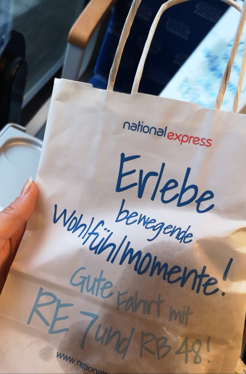 das_isaa's tweet photo. Danke! 😍 @nationalexpress
Jeden Morgen hole ich mir Osaft und ein Croissant zum Frühstück, umso mehr hab ich mich jetzt gefreut 😁
Sehr coole Aktion!
#frühstück https://t.co/G7xPuutVEi