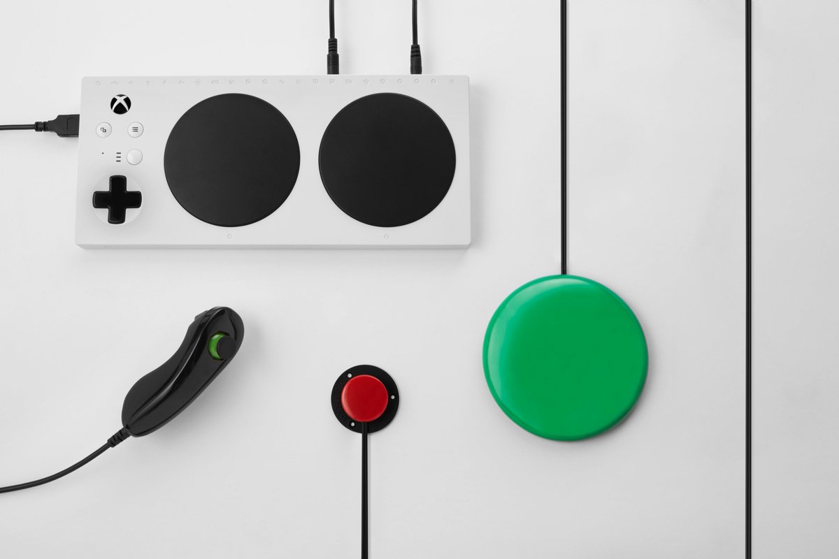 MicrosoftUK's tweet photo. #Microsoft just unveiled the Xbox Adaptive Controller, and it's been welcomed by UK charities and gamers with disabilities: https://t.co/3UUbXfav5h https://t.co/5gv1iuHV4s