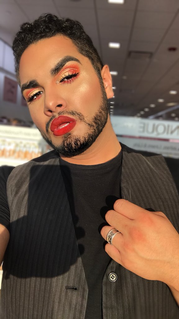JMaquillador92's tweet photo. No matter what they say or think,do what makes you happy,and by doing that, baby thatβll give peace of mind. ππππβ¨ #MaleMUA #mua #menwhowearmakeup #MoveWithAPureHeart #LoveYourself #Gay #GayLatino #GayMuscles #gayboy #GayGuysWithBeards #Scruff #Beard #FacialHair #TX #Dallas https://t.co/JHYMXO7cmN