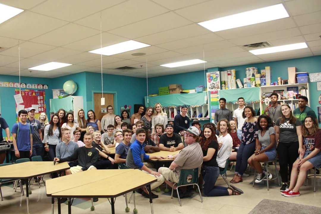 ImagineSLSchool's tweet photo. Tonight we hosted our second annual Warrior Reunion for graduating seniors. This year's seniors included many of Imagine South Lake's first ever kindergarten class! We were so excited to see how they have grown and changed. https://t.co/Kd3xfd8YoF