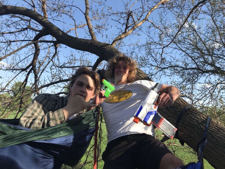 ComoNerf's tweet photo. Walter from Poon-Tang Clan kills Ben from Nerf Control! https://t.co/6enwUxPiy5