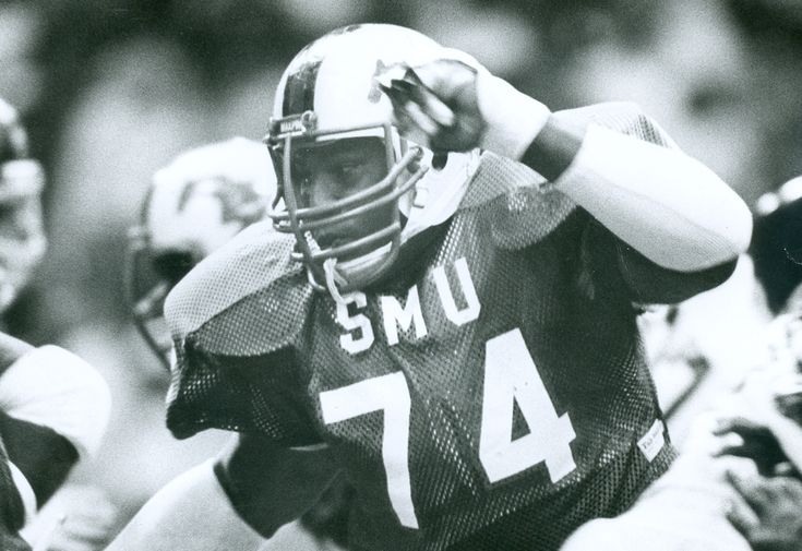 EricMoreno6477's tweet image. .@SMU_Football great Michael Carter's career included Super Bowl titles and Olympic glory. Read all about it here: goo.gl/r5E39X #PonyUp #TeamUSA