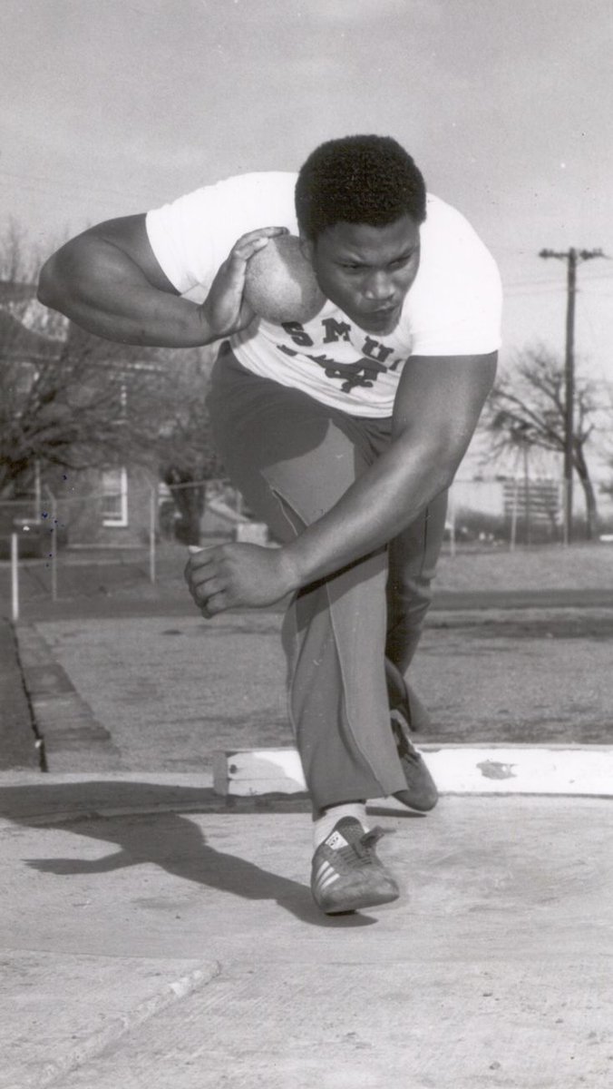 EricMoreno6477's tweet image. .@SMU_Football great Michael Carter's career included Super Bowl titles and Olympic glory. Read all about it here: goo.gl/r5E39X #PonyUp #TeamUSA