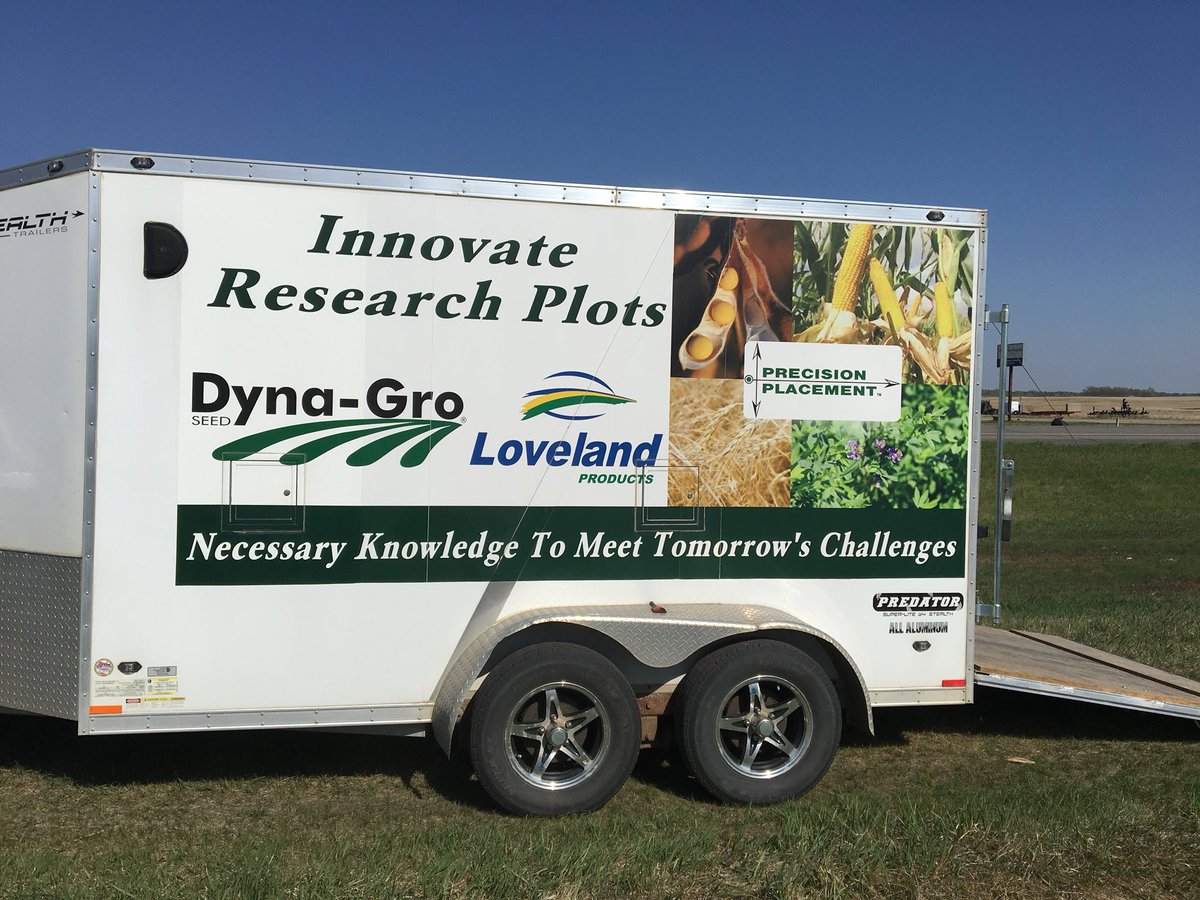 letsgofarmin's tweet image. Great day of #plot18 today. Got to work with new friends, old friends and DPAC alum @DPaulson20

@DynaGroSeed 
#letsgofarmin