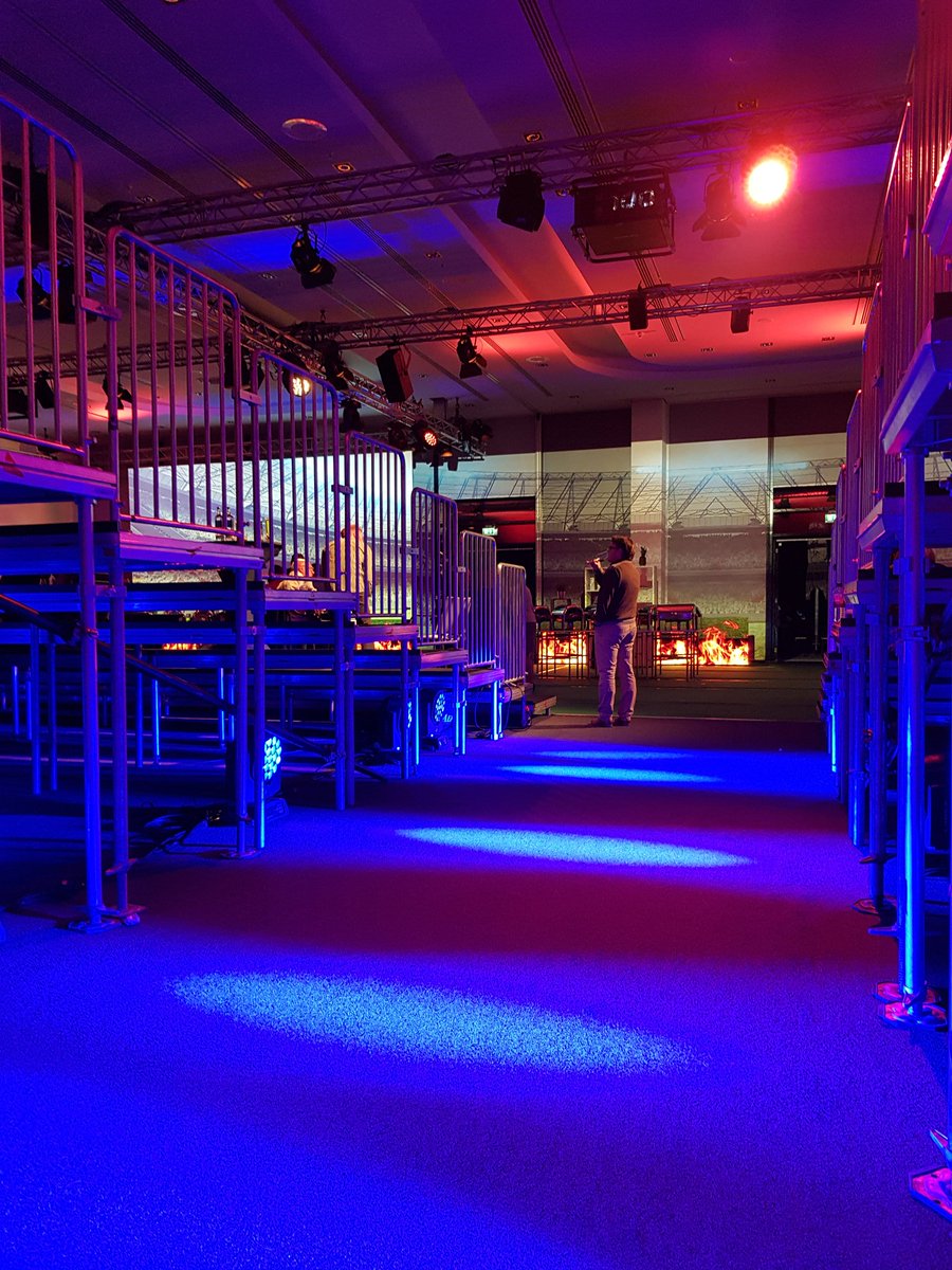 AgileAltruist's tweet photo. #bmpk18 #serview
Grill &amp; Chili
Live Musik &amp; Late night session Tischfussball 
Power to the Teams! https://t.co/fXr9tvwOnw