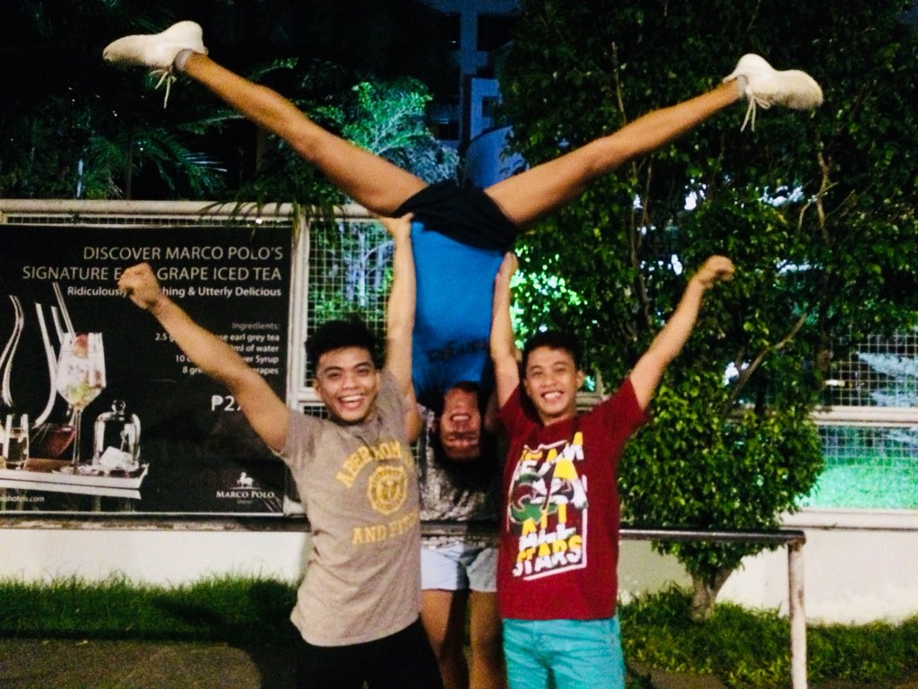 Keny04117843's tweet photo. Pryamid😘💕#Cheerthing❤️ https://t.co/ZPDfzKgW0Y