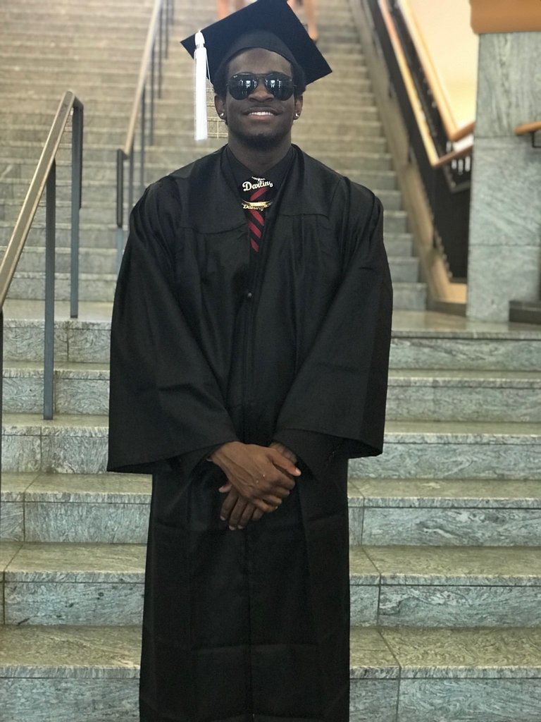 BTW_Sports's tweet image. RT Falcons_PA: Speaking of success, we couldn’t be prouder of 1REGGIEDAVIS for graduating from universityofga! 👊 #InBrotherhood #MaximizeNow  (via Twitter )