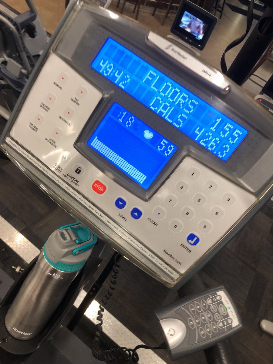 MattyFeller's tweet photo. I ate 6 mini-cupcakes today so I “Went to the gym” and prolly burned 2, maybe 3 of those suckers right off @BarstoolBigCat #bigworkout https://t.co/cmd7Pb4fCB