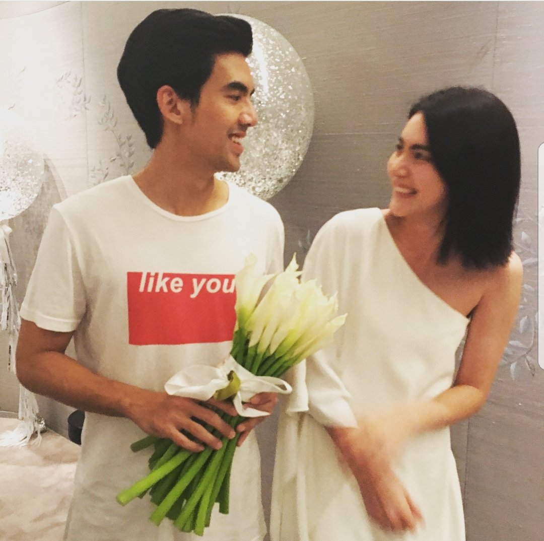 UnderbedDara's tweet image. นี่ๆ วันเกิดใหม่ดาลุงเต๋อก็หอบดอกไม้ไป HBD ด้วยแหละ

น้องลิงจอมซนของลุง.....สายตาลุงละมุน เอ็นดูมากอะ 5555

#ใต้เตียงดารา #เต๋อใหม่ #ใหม่เต๋อ